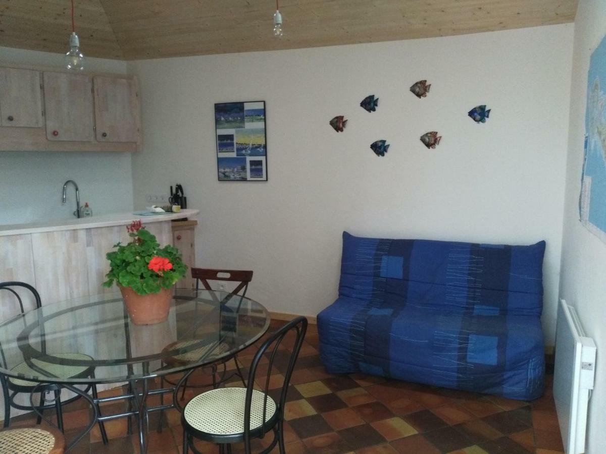 Les Chenes Bleus Bed & Breakfast Sainte-Marie-de-Re Exterior photo
